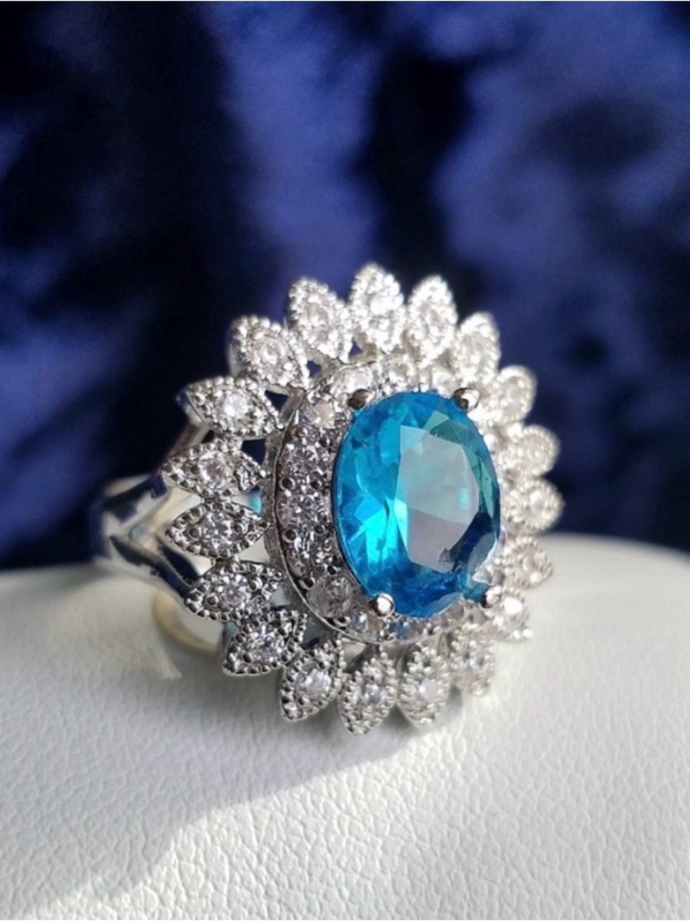 Swarovski Elements 925 Sterling Silver Aquamarine Blue Flower Ring NEW